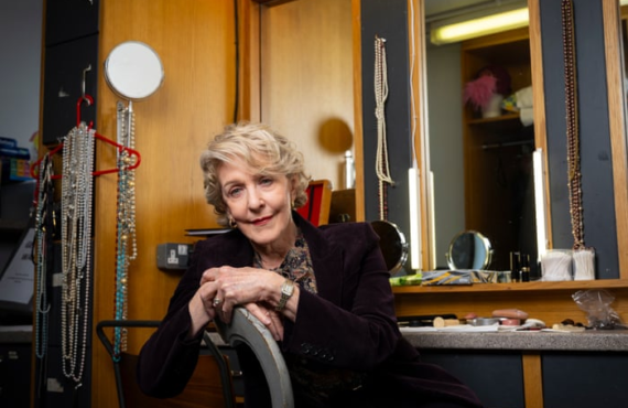 ‘A producer grabbed me, and I thought, Oh, for God’s sake’: Patricia Hodge on sexual harassment, drugs – and being in her prime at 79