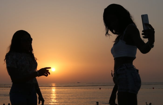 Influencers sold the world a fantasy Dubai – and now it’s gone in a puff of missile smoke | Gaby Hinsliff